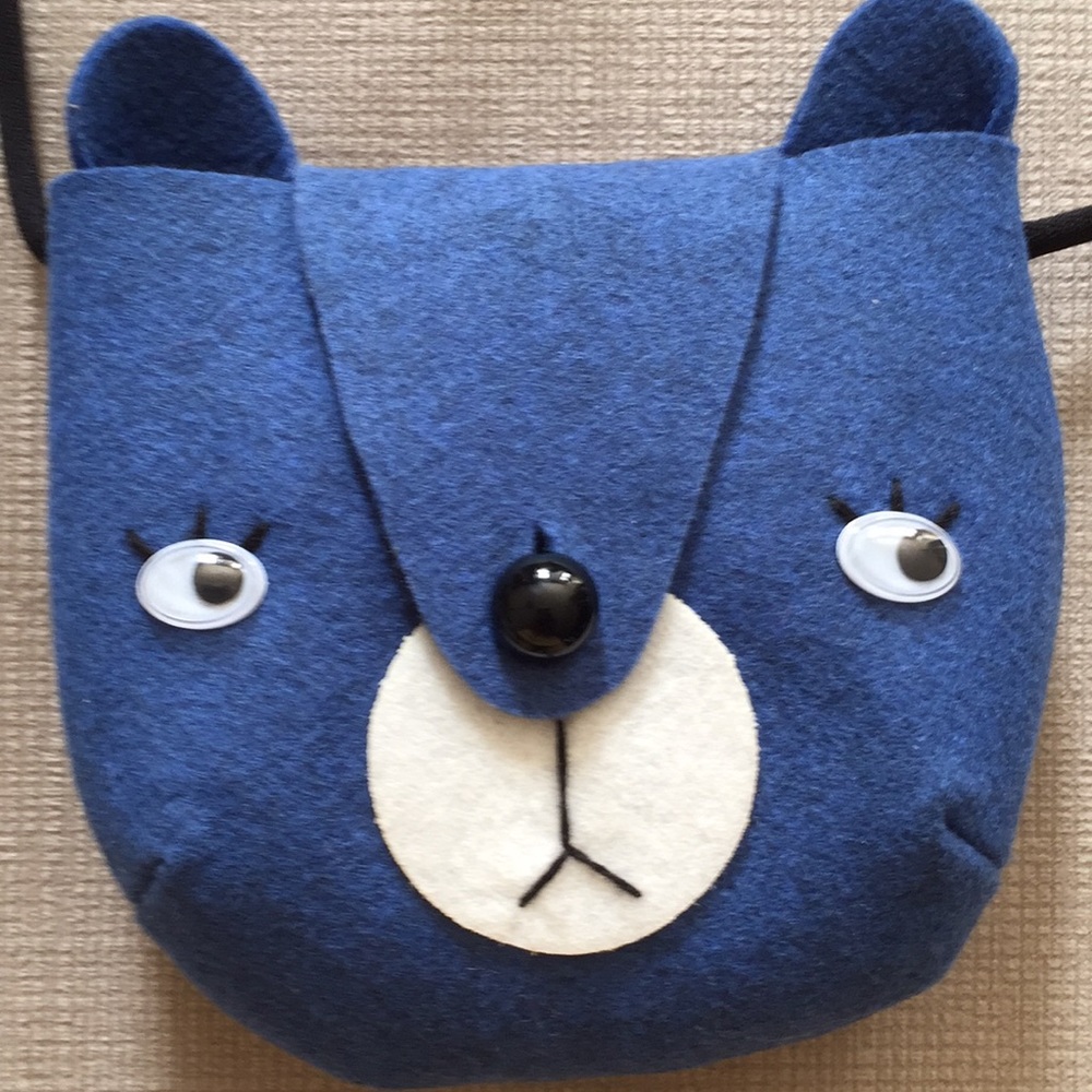 NWT Cute blue bear crossbody bag